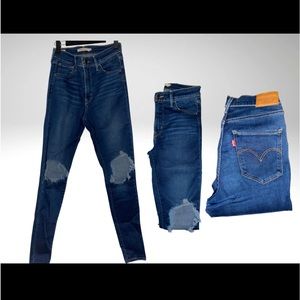 LEVIS FAIRLY NEW 720 HIGH RISE SKINNY DISTRESSED JEANS. BLUE. FAIRLY NEW 27-30